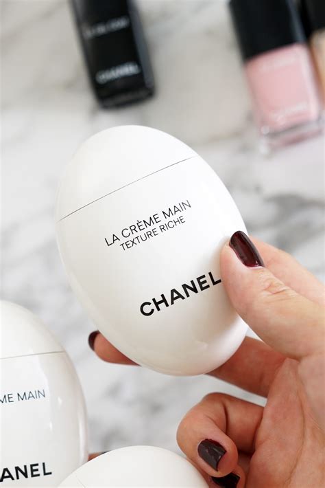 Review: Chanel Hand Cream (La Crème Main)